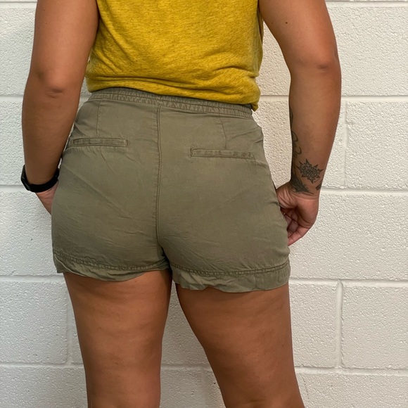 Vintage olive green wash cargo shorts - Picture 2 of 2